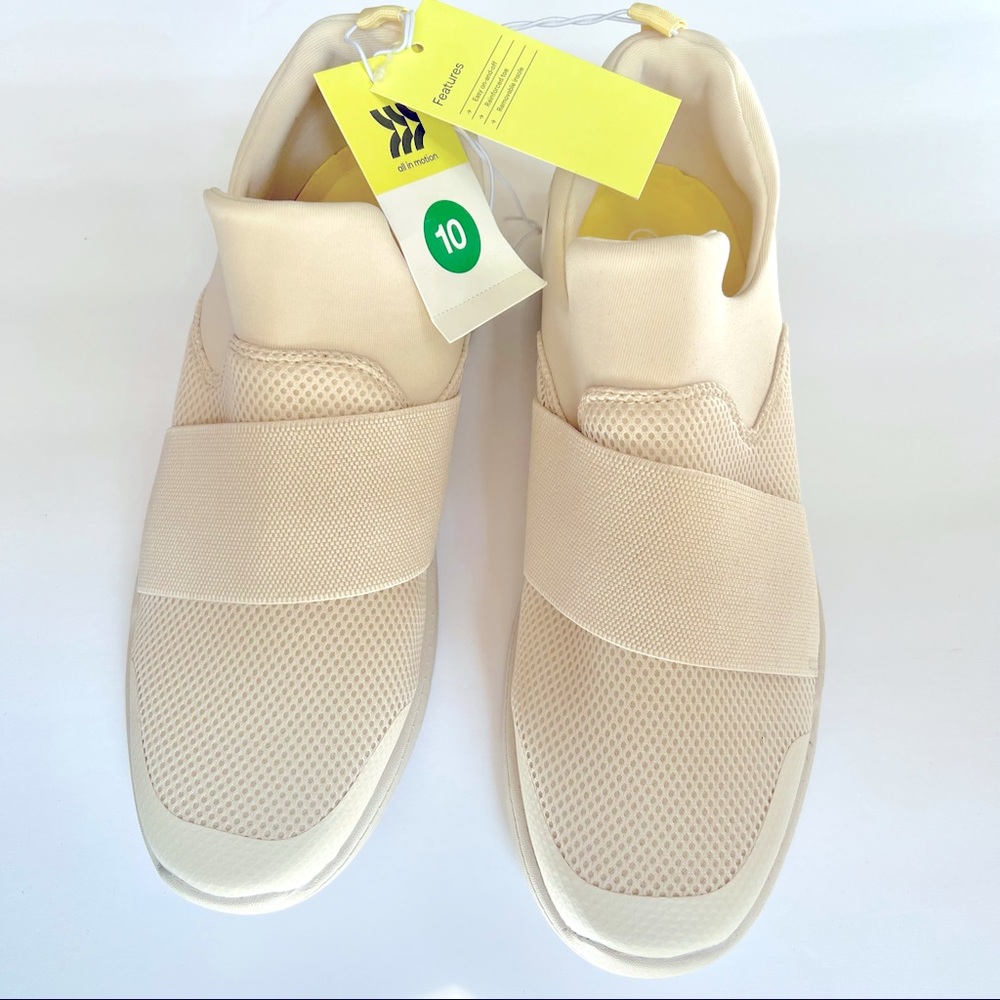 Women’s All in Motion Winter Hybrid Slip-on Water Sneakers NWT!!!
